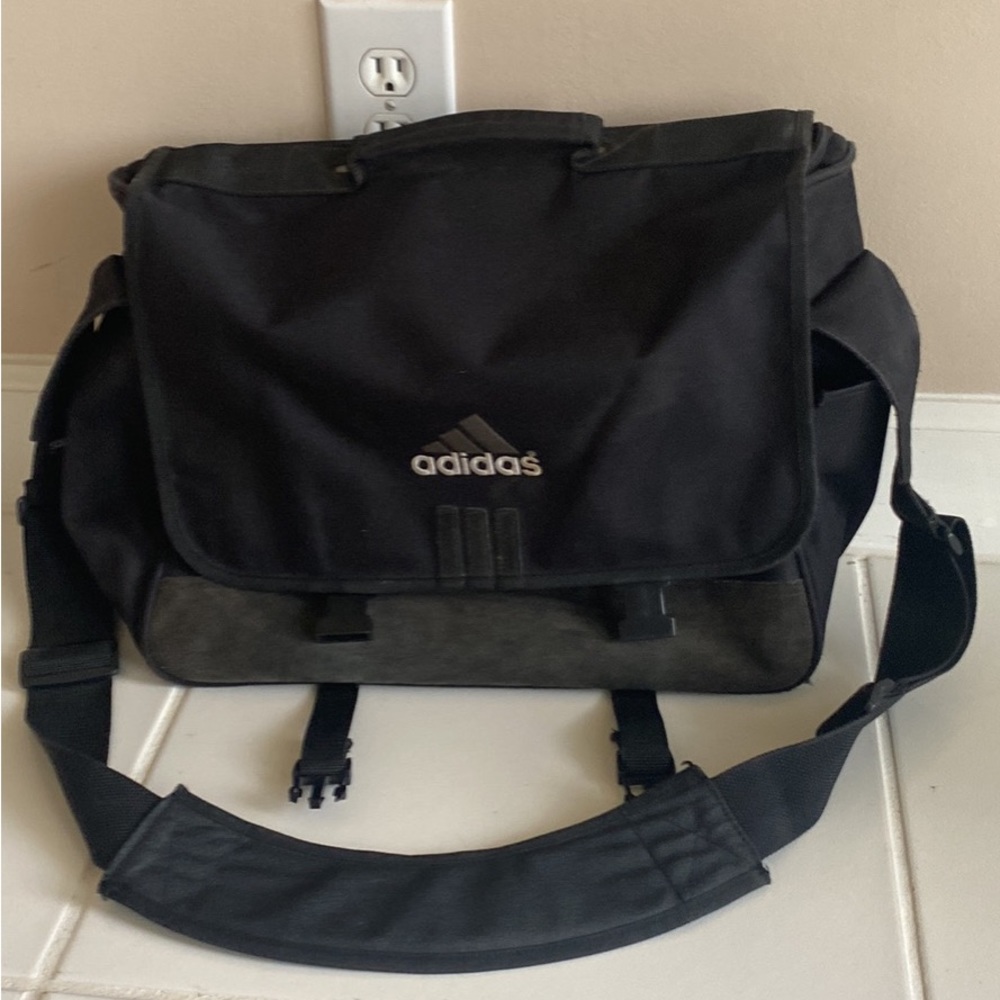 Adidas Messenger Bag (used)